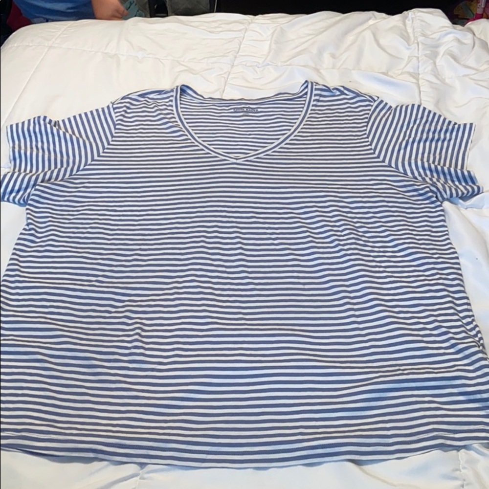 4/$10🎉Eddie Bauer T-shirt